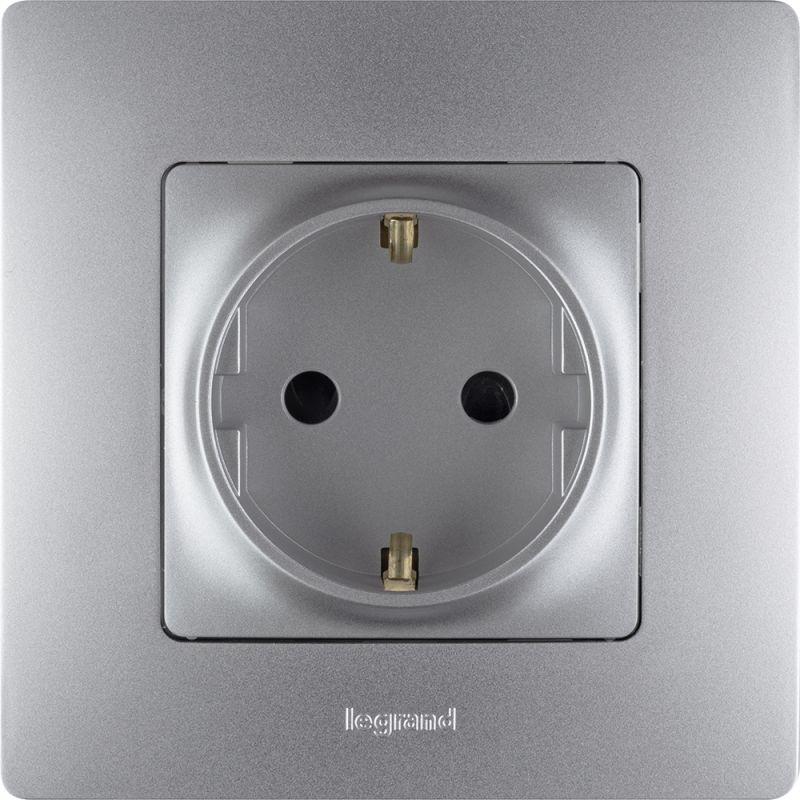 Механизм розетки 1-м СП Etika 16А IP31 250В 2P+E с заземл. защ. шторки немецк. стандарт винт. клеммы алюм. Leg 672422